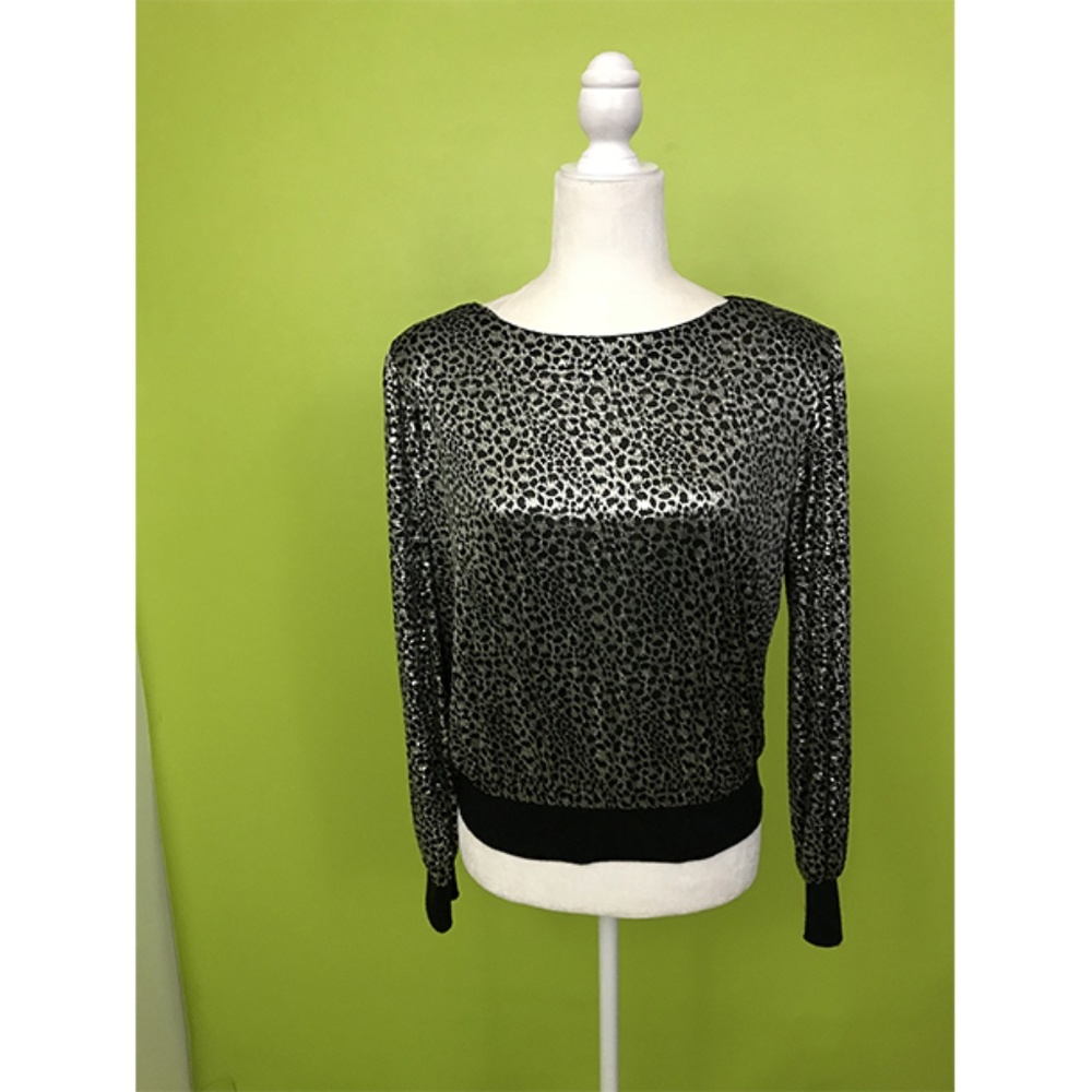 Judy Bond Petites Long Sleeves Animal Print Top 10